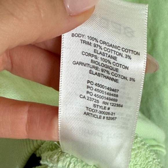 Aritzia Wilfred Free Puff Shoulder Sweatshirt in Light Pastel Green / Mint - Picture 5 of 6